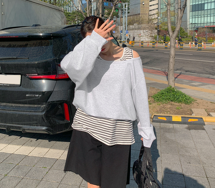 Packed Striped Sleeveless Shirts Layered Off-Shoulder Sweatshirt