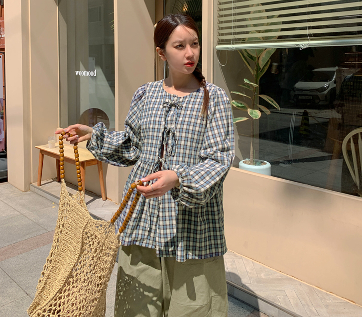 Ray-sided Check Bowknot Blouse
