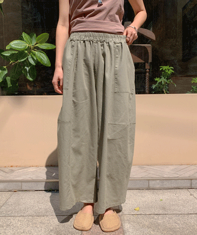 Moki Cut-out Length Banding Wide Pants