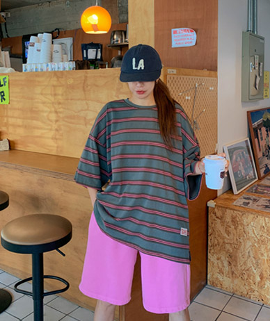 And striped overfit patch short-sleeve long t-shirts