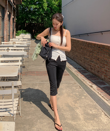 High-Banding Pintuck 3/4 Length Capri Pants