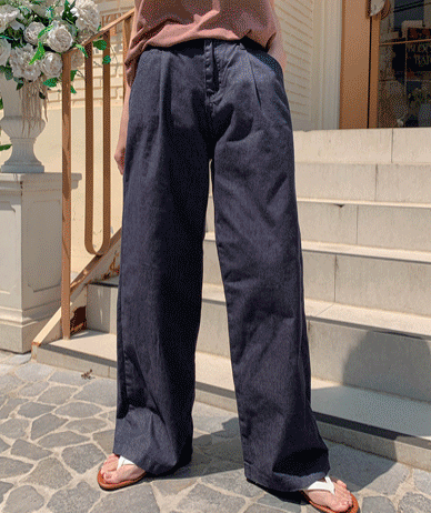 Lefit back banding pin tuck wide pants