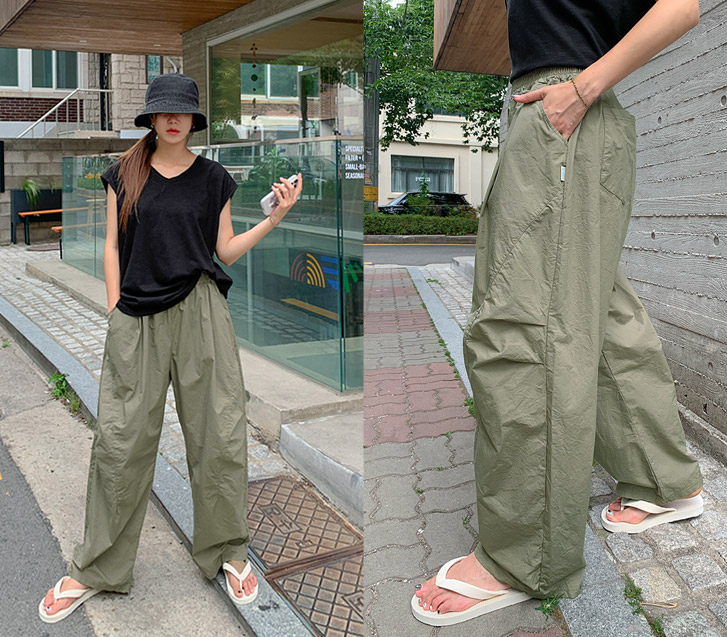 Pintuck Curved Cut Banding Wide Baggy Pants