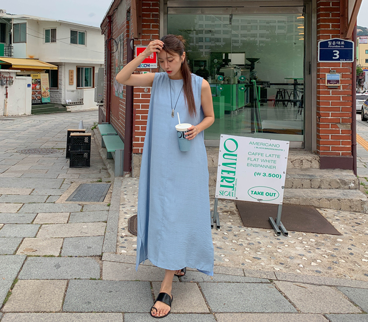 Mou Sleeveless shirts Long one piece