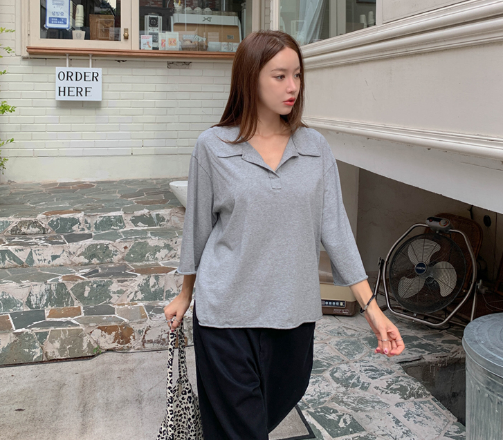 Oat Deck V-neck Collar 3/4 Sleeve T-shirt
