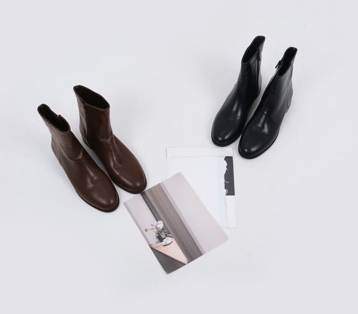 Off-ankle Boots