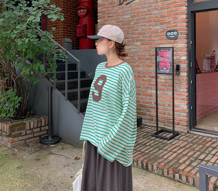 Nine color combination asymmetrical striped cropped T-shirt