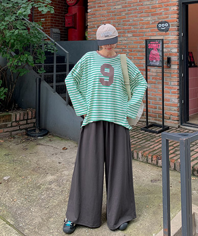 Nine color combination asymmetrical striped cropped T-shirt