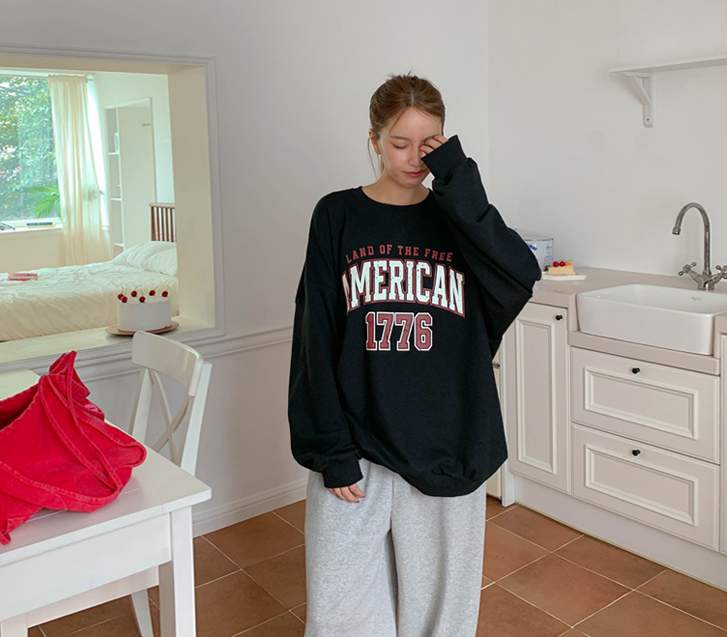 [Unisex] 1776 Lettering Print Sweatshirt