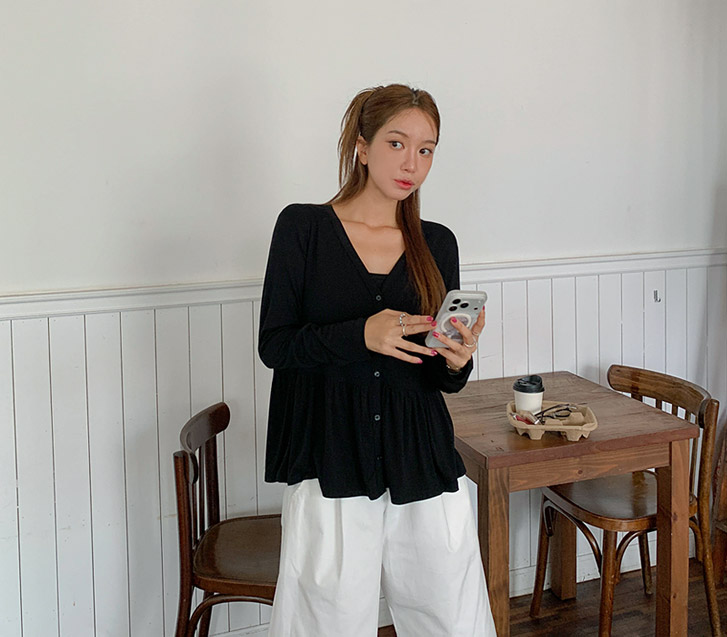 Moa Shirred V-Neck Long-Sleeve Cardigan