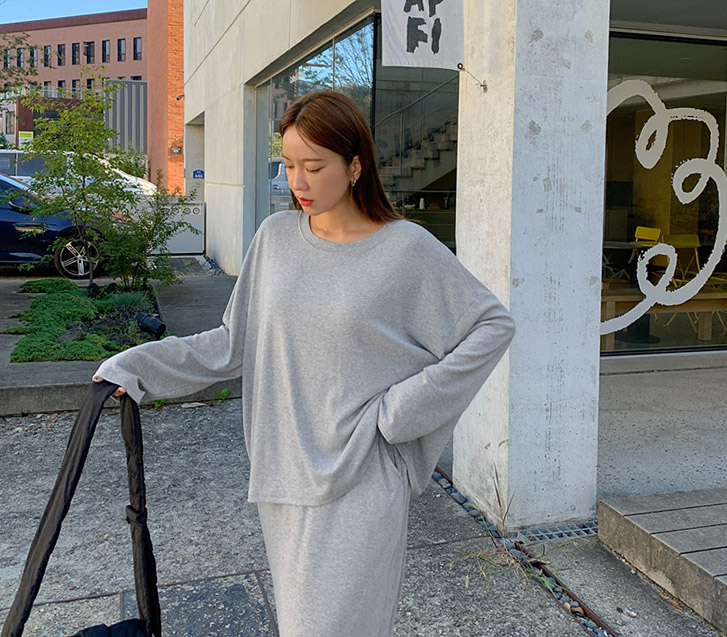 Freel Skirt Long-sleeve Set