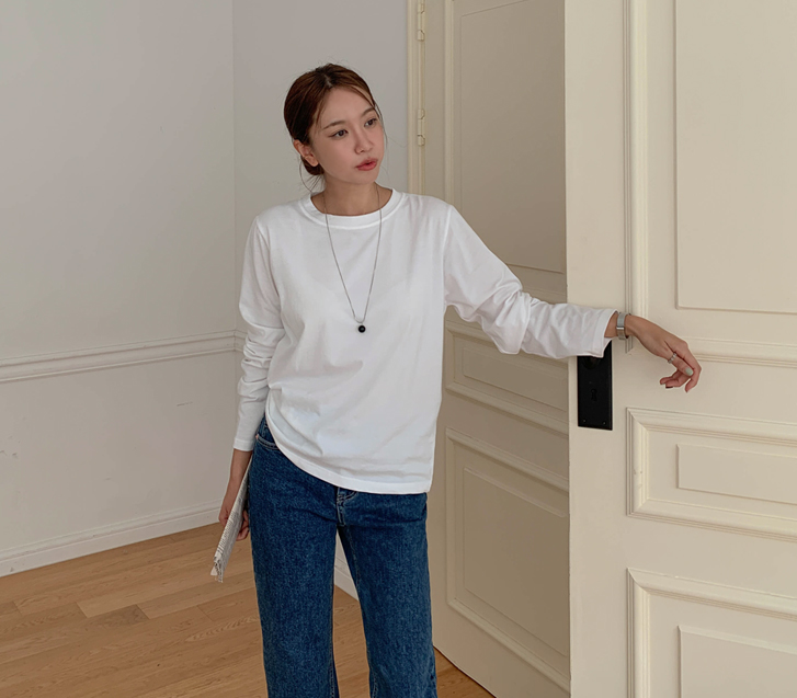 Essential Basic Long-sleeve T-shirt