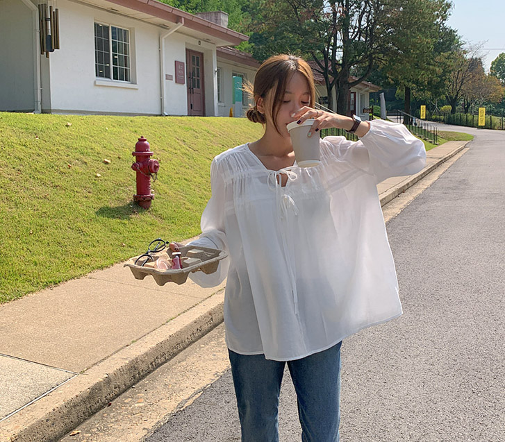 Joy bowknot shirring blouse
