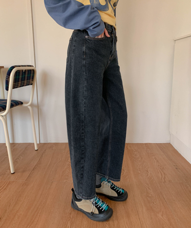 Uto Denim Cut-out Banding Baggy Pants