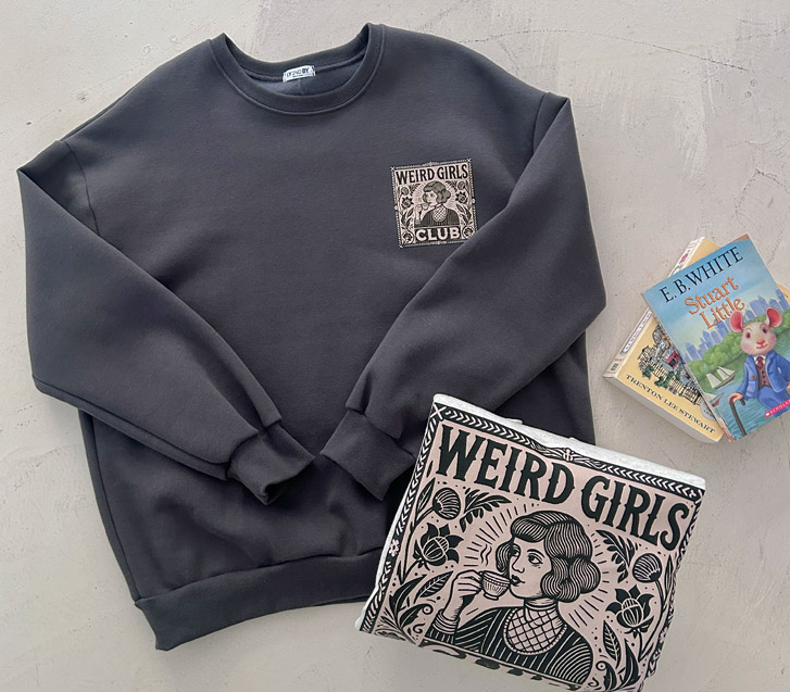Weird Girls printing napping sweatshirt
