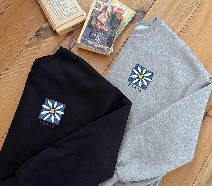 Daisy printing layered napping sweatshirt